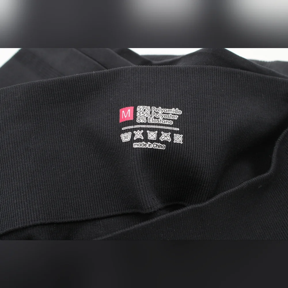 Black Ribbed Activewear Leggings – Size M - Picture 3 of 4